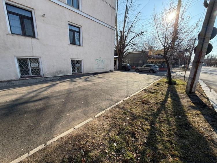 Apartament 3 Camere Renovat, Lângă Parc – Ideal Familii & Seniori! - 16