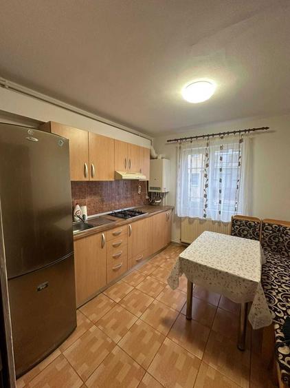 Inchiriez garsoniera - 6