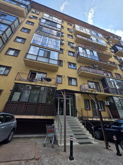 Inchiriez garsoniera militari residemce - 2