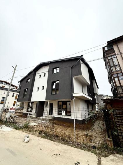 CASE TIP DUPLEX, 6 CAMERE, TOATE UTILITATILE, CENTRALA, COMISION 0% - 1