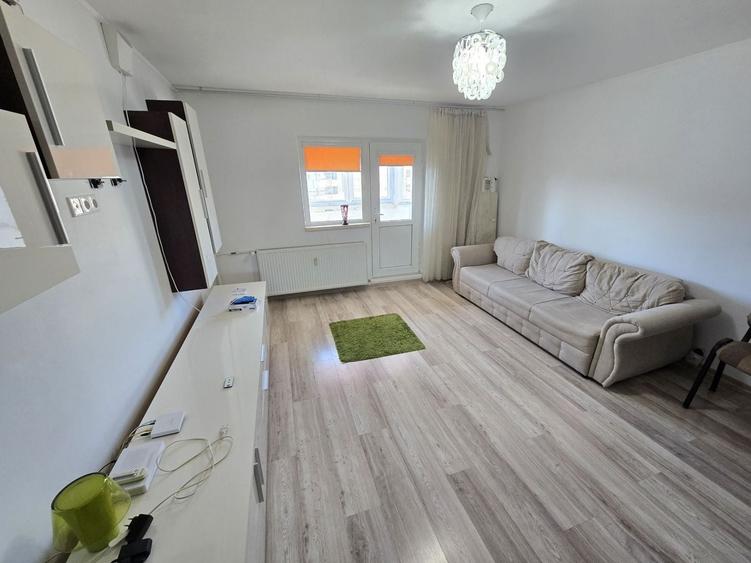 Brancoveanu / 6 Minute Metrou / Garsoniera la cheie - 4