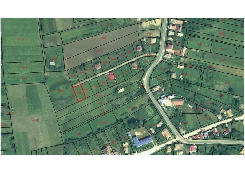 Teren de vanzare suprafata de 700 mp zona Deușu - 1