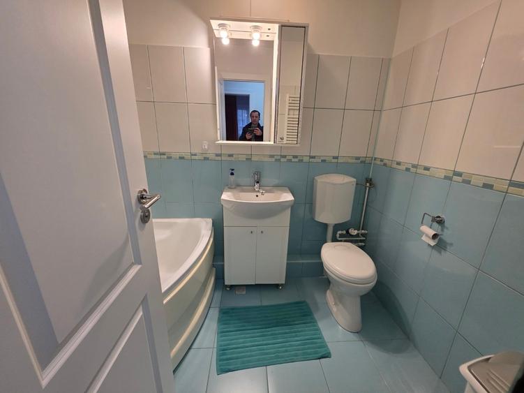 Basarabia, 10 minute metrou Piata Muncii, pe Campia Libertatii - 2