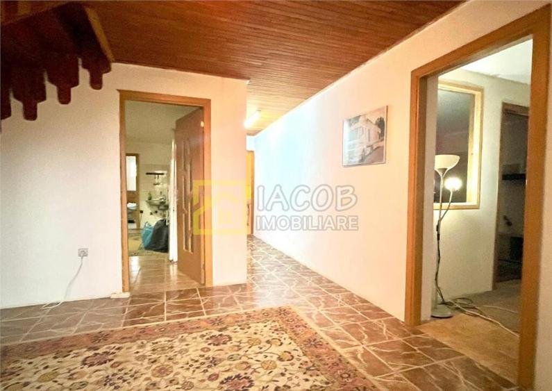 Casa P M, 5 camere,com. Oniscani, jud. Bacau - 1
