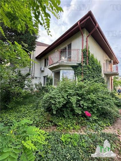 Lac Baneasa, Herastrau , proprietate compusa din 2 vile - 1