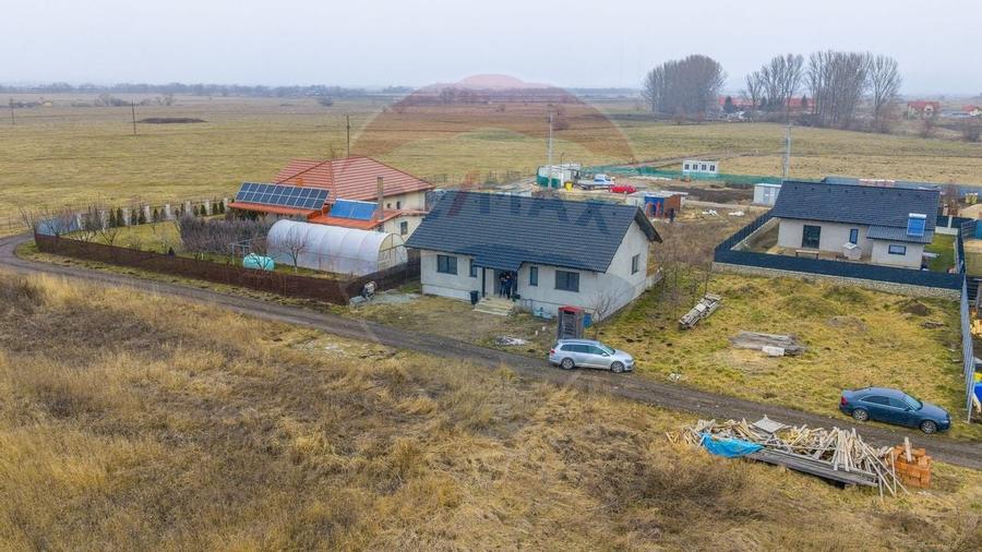 Comision 0% | Casă individuală la gri – Sânpetru, Str. Stadionului - 37