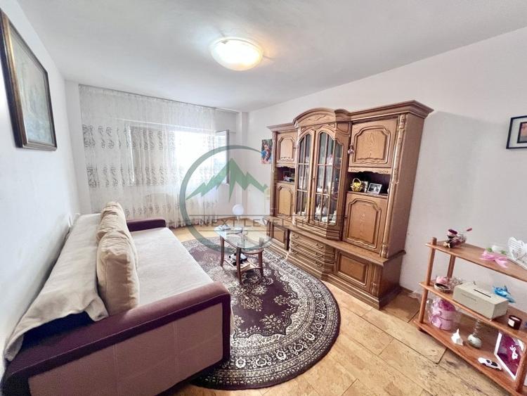 Apartament 3 camere, decomandat - 1