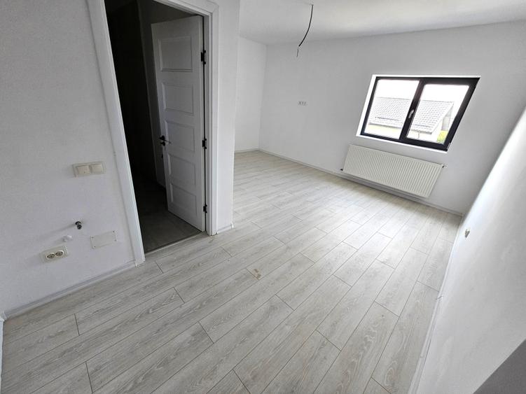 Garsoniera - La Cheie - Stb - Cartier Independentei - Mutare acum - 1