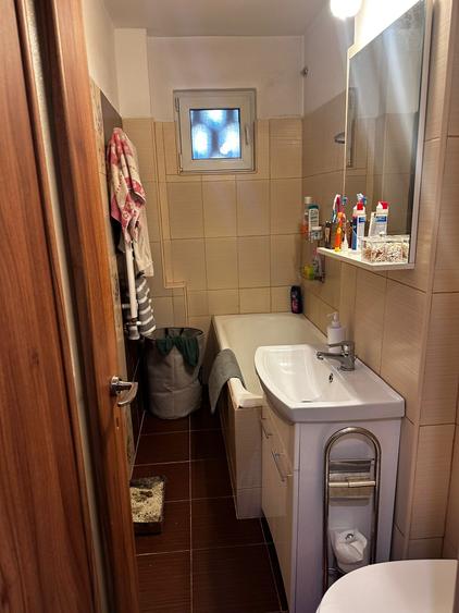 Apartament cu 3 camere, etaj 1/4, zona Alexandru cel Bun - 6