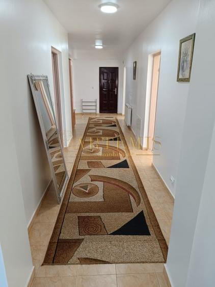 Apartament de 4 camere, decomandat, 96 mp., zona Calea Moldovei. - 7