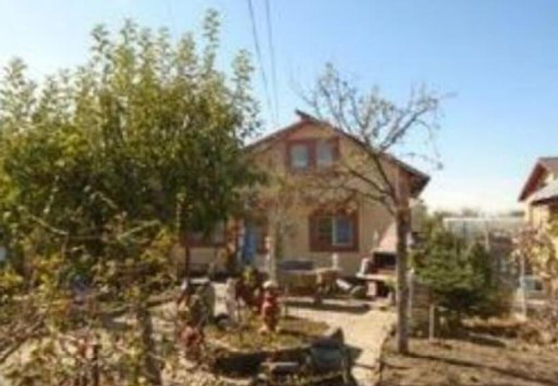 Cota 1/2 din casa si teren Podeni, jud. Arges - ID: R1983482 - 2