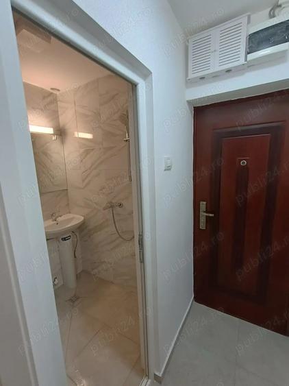 Garsoniera ideala pentru locuit sau investitie- vis-a-vis de BCR - 2