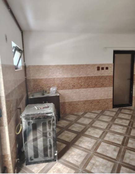 Casă de vânzare  - 13