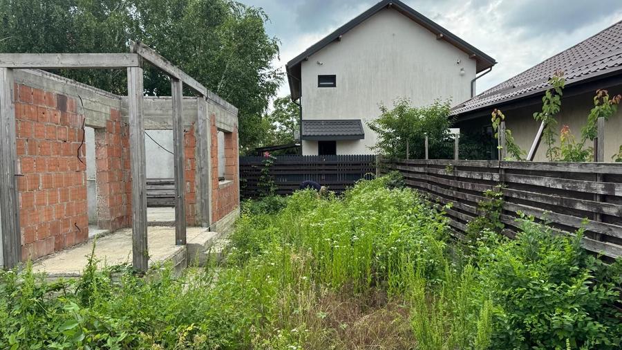 Teren cu casa la rosu in Domnesti - 5