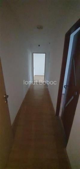 Apartament cu 3 camere semidecomandat în Berceni Apartament cu 3 camere semidecomandat în Berceni