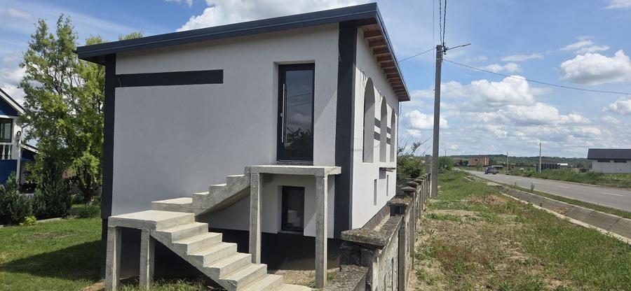 CASA cu spatiu comercial la etaj la 108.000 neg. - 9