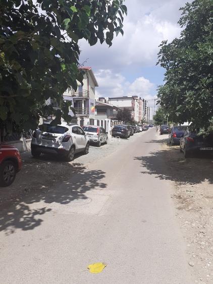 Teren intravilan 300 mp - zona Compozitori - 120.000 euro (Cod E6)