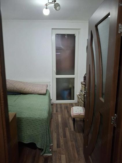 Apartament cu 4 camere decomandat - 10