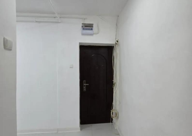 Apartament nou renovat, parter langa Spitalul Jude?ea - 8