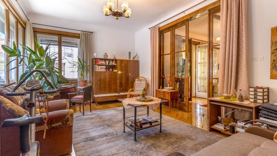 Duplex interbelic cu farmec istoric, în inima Clujului, Str. Crișan - 6