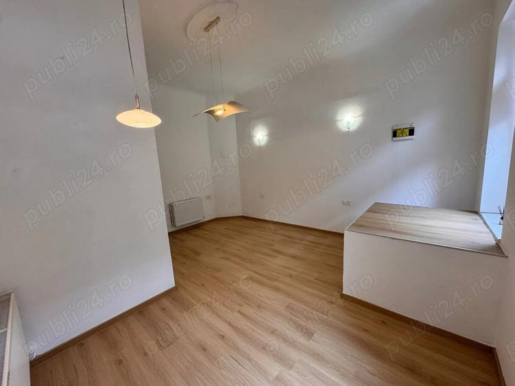 Spa?iu comercial ultracentral birouri servicii Oradea - 1