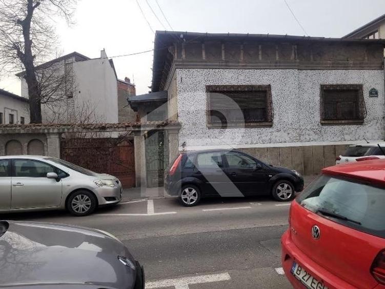 Casa centrala, singur curte - Rond Cosbuc, OCAZIE 1.153 euro/mp PENTRU 468 MP - 1
