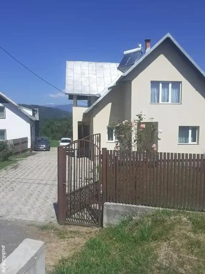 Casă cu 3 camere în Valea Mare
