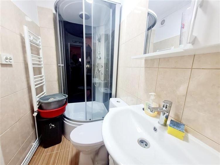Corp de casa, proprietate tip studio, gata de mutat, Central, Brasov - 11