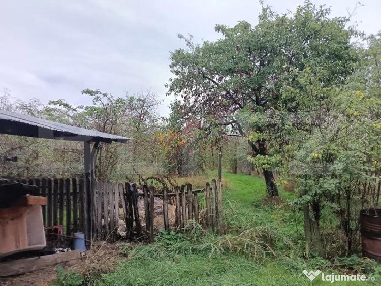 Casa renovabila, cu un teren 2000 m, intr-o zona linistita - 17