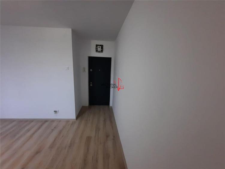 Bd. 1 Decembrie 1918 garsoniera - 4