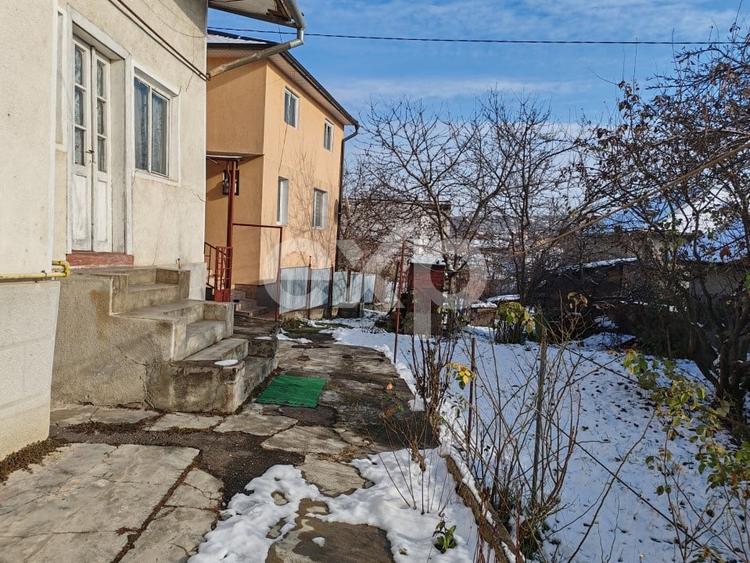 Casa individuala + curte - 3