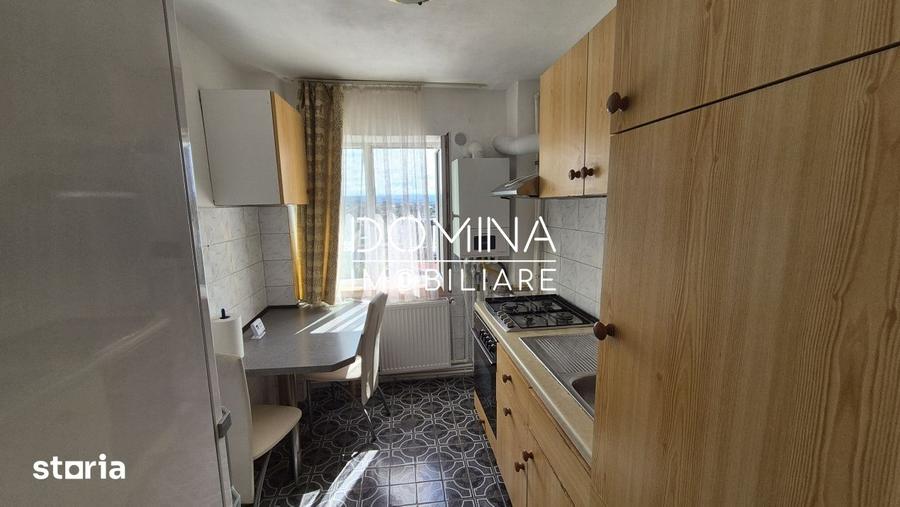 Apartament cu 3 camere semidecomandat, mobilat în Central