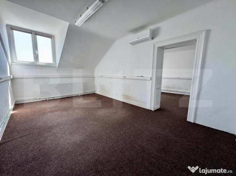 Spa?iu de birouri, 120 mp, 5 incaperi mansarda in c - 8
