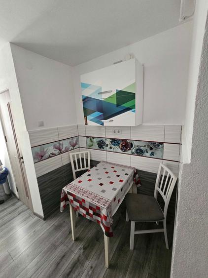 De inchiriat apartament 2 camere - 2