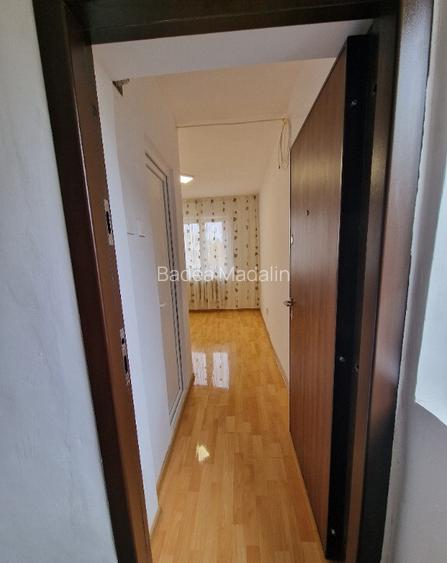 Vand garsoniera confort 3.