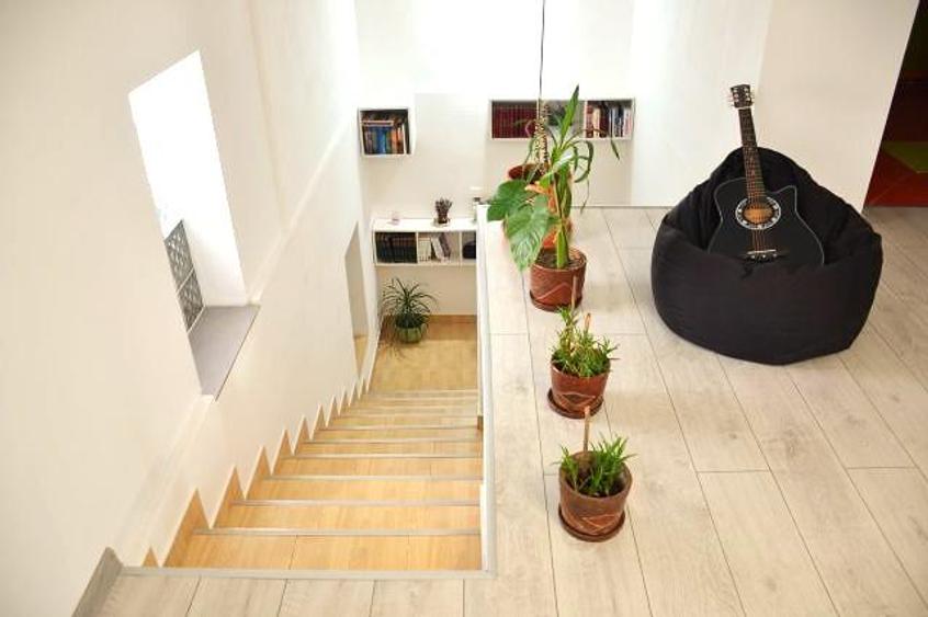 Vanzare Casa, la cheie, mobilata utilata, Branesti - 15 km de Targoviste. - 7