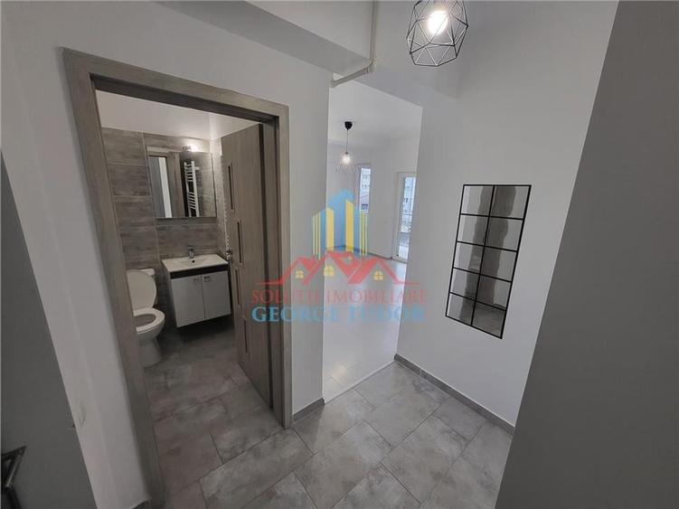 Inchiriere garsoniera nemobilata Militari Residence - 1