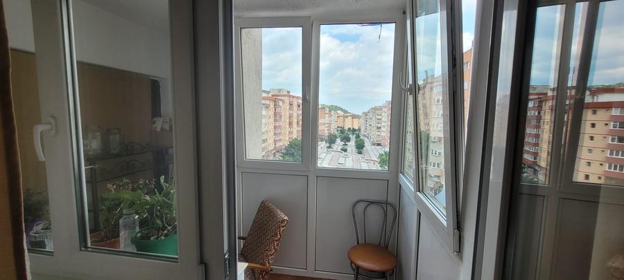 Inchiriez apartament cu 2 camere, Racadau, Str. Maciesului - 3