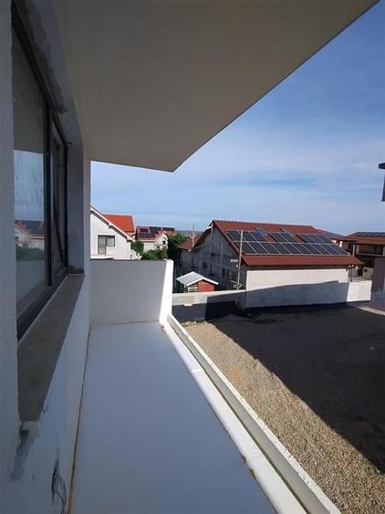 RECO Case insiruite cu trei camere in Sanmartin - 6