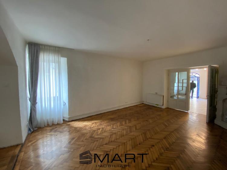 Spatiu comercial 4 camere zona Central Sibiu - 2