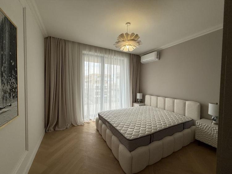 Apartament cu 4 camere în Pipera