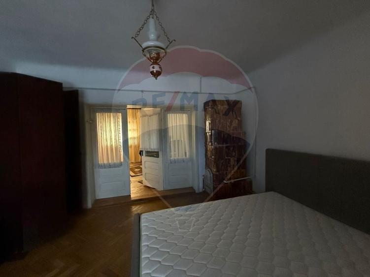 Casă / Vilă cu 6 camere de vânzare - 7