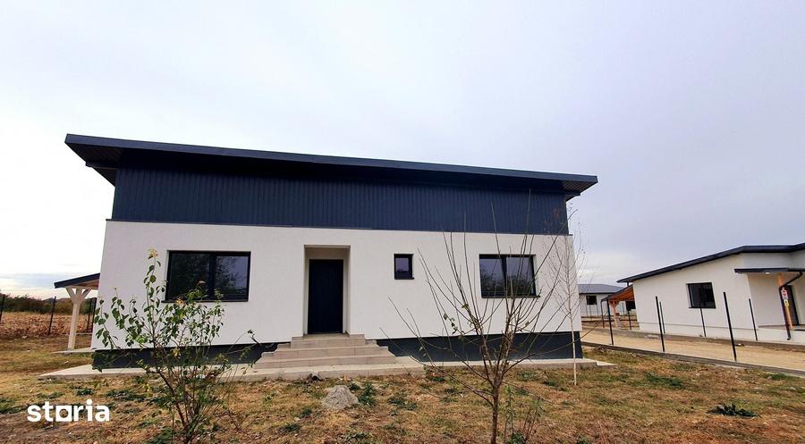 Casă cu 4 camere cu Teren 400 Mp în Crevedia