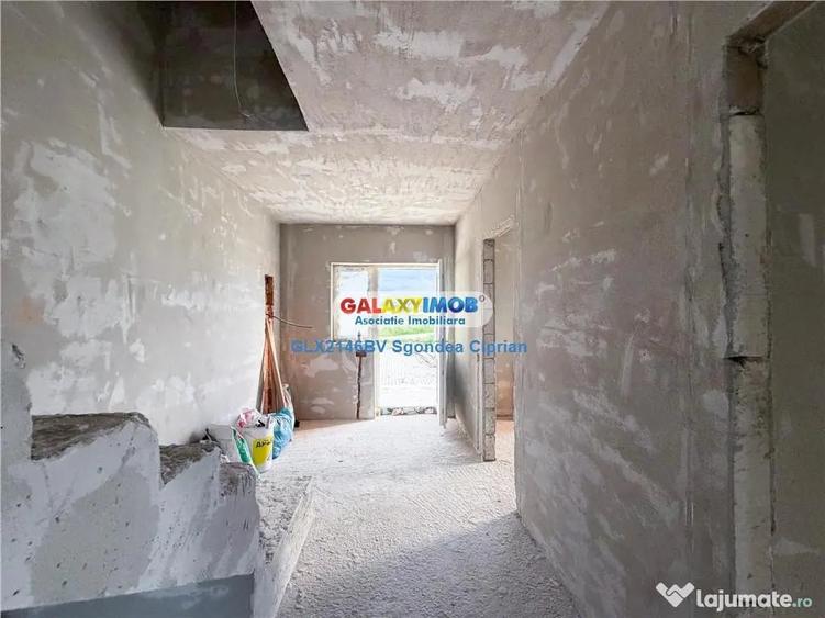 Casă cu Teren 270 Mp în Cristian