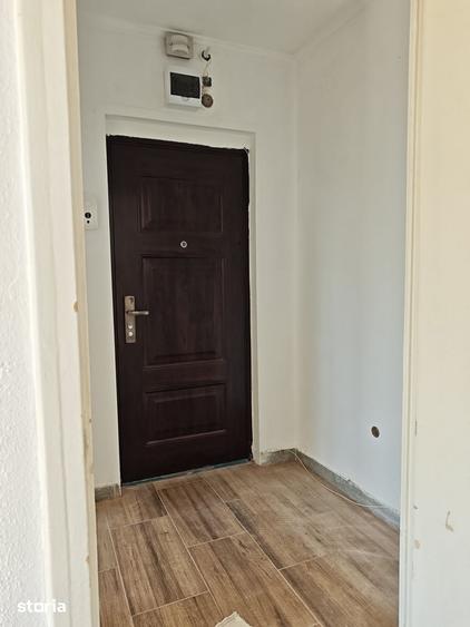 Apartament cu 2 camere semidecomandat în Trivale