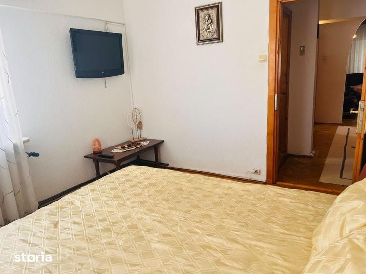 Apartament cu 3 camere decomandat, mobilat în Ultracentral