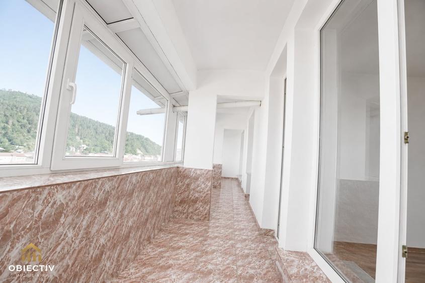 Apartament cu 4 camere decomandat în Central