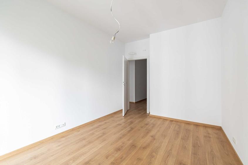 Apartament cu 3 camere decomandat în Costin Georgian