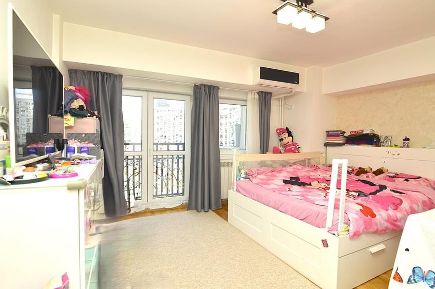 Apartament cu 3 camere decomandat, mobilat în Unirii