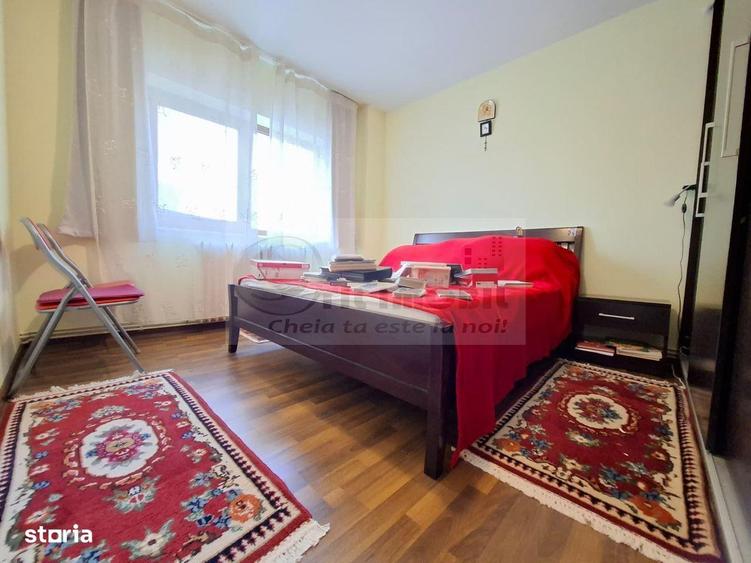 Apartament cu 3 camere, mobilat în Tătărași